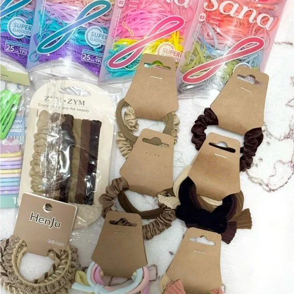 Hair Accessories Bundle - Picture 3 of 3